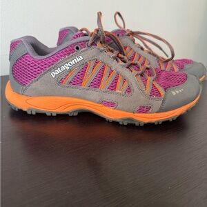 Women’s sz 8.5 Patagonia Hiking/Walking sneakers